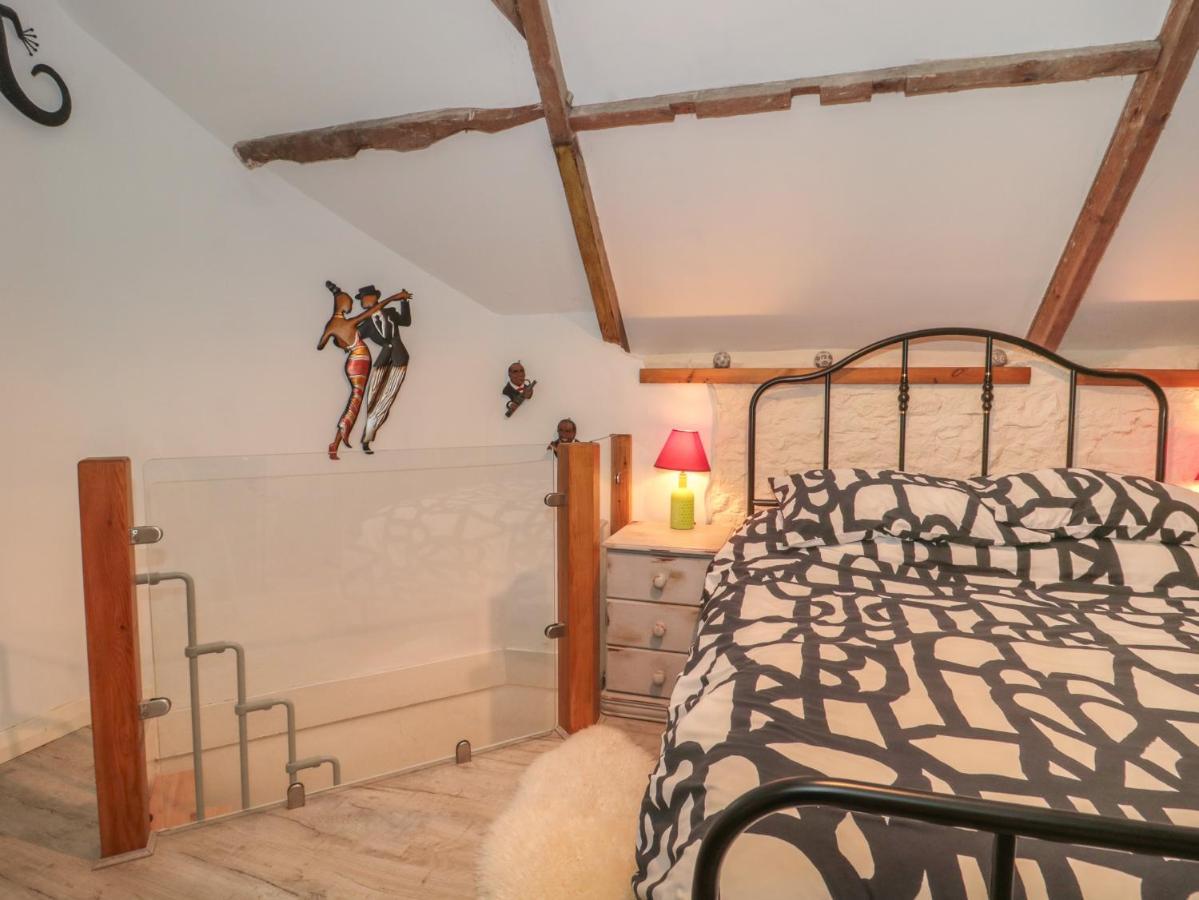 The Coach House Villa Самъртън Екстериор снимка